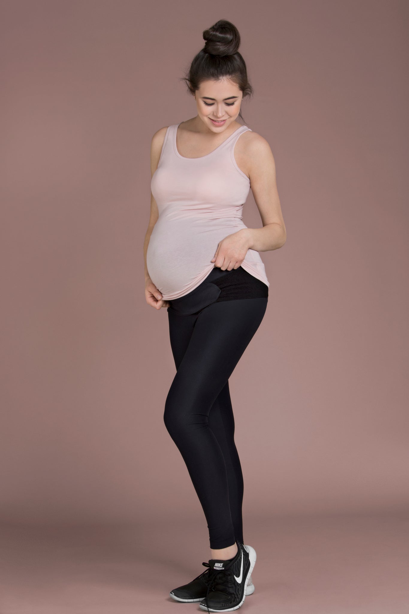 Ankle Zip Maternity Leggings Ft. Crossover Panel® – Ingrid+Isabel
